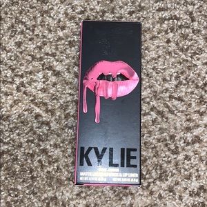 Kylie HIGH MAINTENANCE Lip Kit